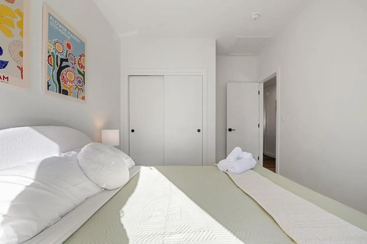New Luxury Rated Aspen Home, Incl. Free Banff Pass YYC Prázdninový dům